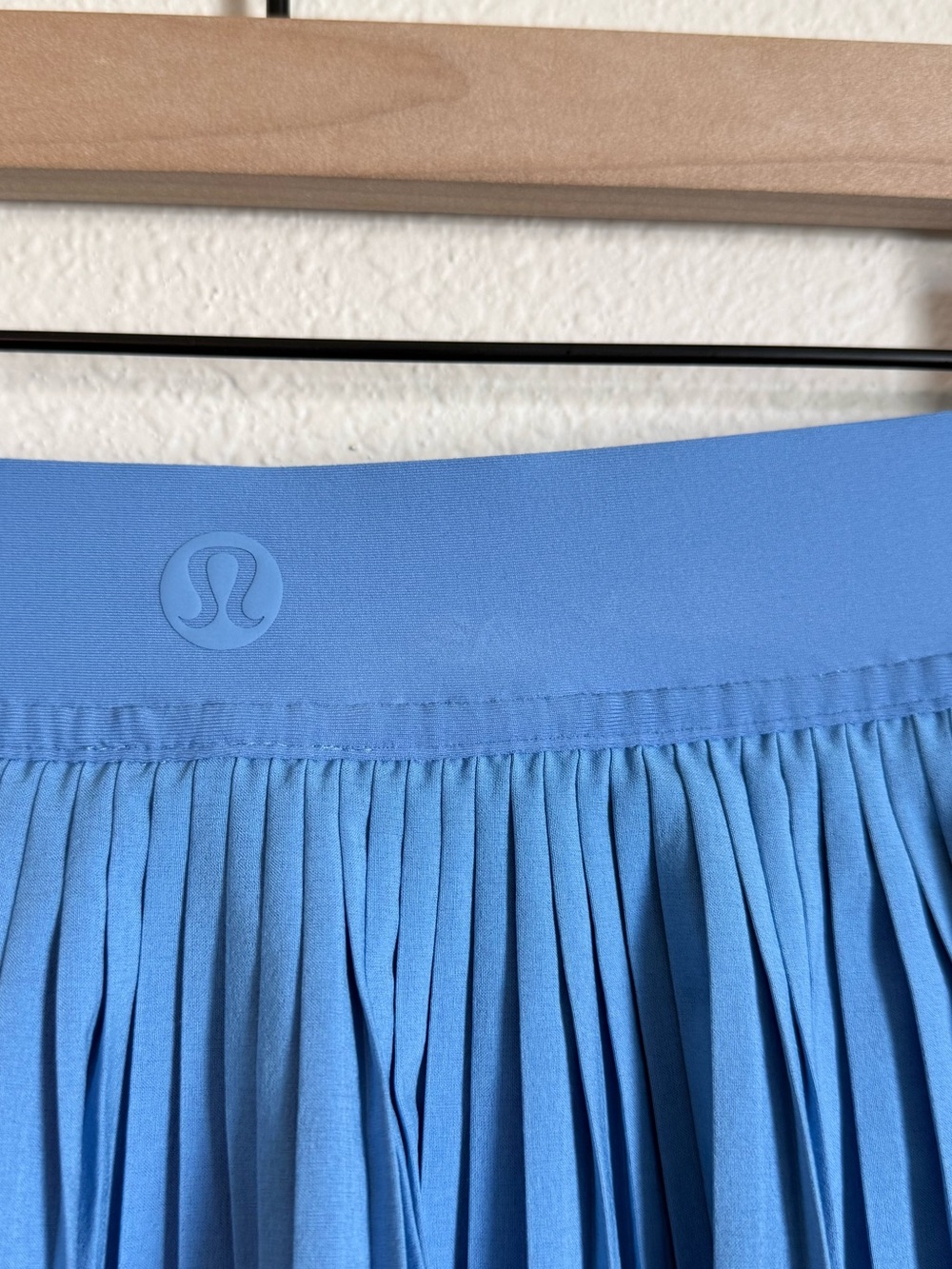 Lululemon Varsity High Rise Pleated Tennis Skirt Mini Skort Athletic Preppy - Picture 4 of 5